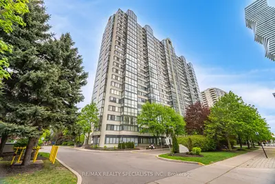 Condo Apartment in Mississauga