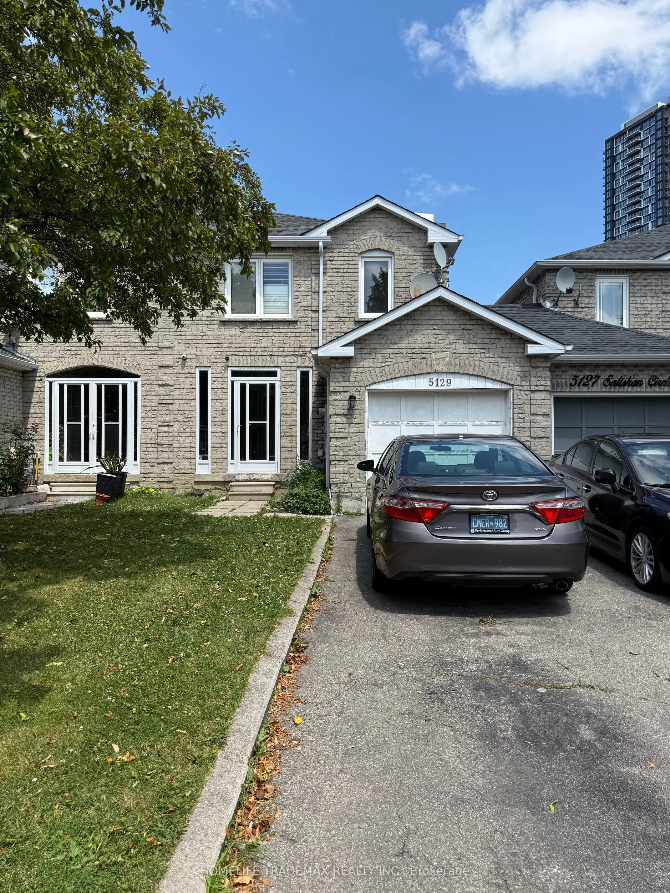 5129 Salishan Circle, Mississauga, ON L5R 3E8