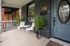 17 Hugo Avenue, Toronto W02, ON M6P 3T3