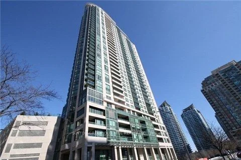 208 Enfield Place 2706, Mississauga, ON L5B 0G8