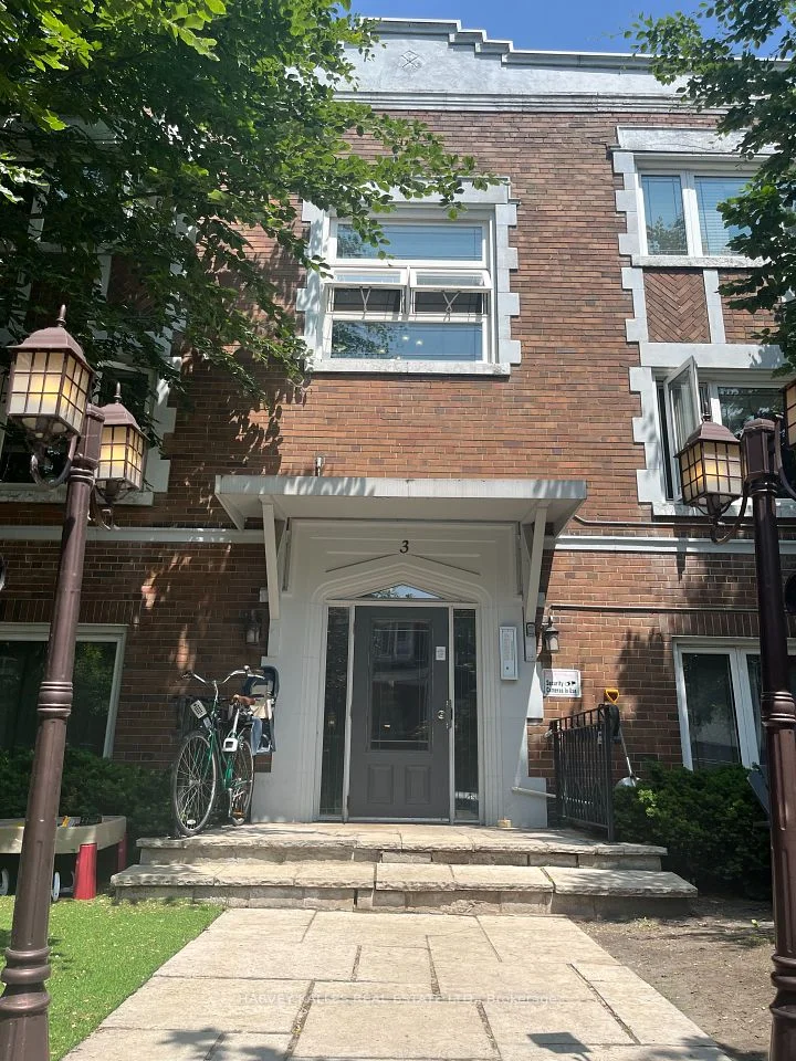 3 Elm Grove Avenue 32, Toronto W01, ON M6K 2H9
