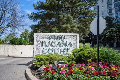 Condo Apartment in Mississauga