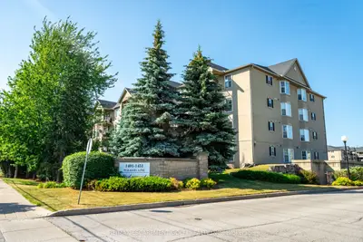 Condo Apartment in Burlington