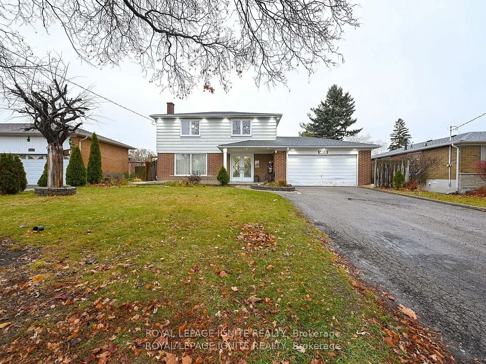 7141 Harwick Drive, Mississauga, On L4t 3a5