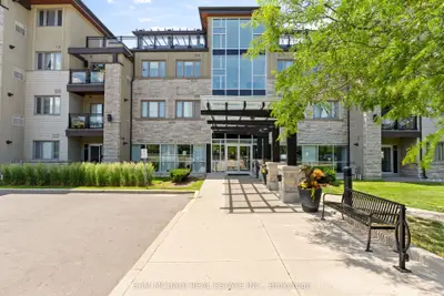 Condo Apartment in Mississauga