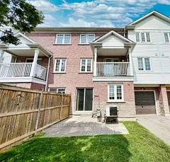 6830 Meadowvale Town Circ Circle 38, Mississauga, ON L5N 7T5