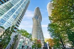 60 absolute Avenue 302, Mississauga, ON L4Z 0A9
