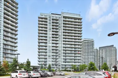 Condo Apartment in Mississauga