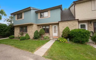 Condo Townhouse in Mississauga
