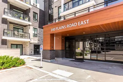 Condo Apartment in Burlington