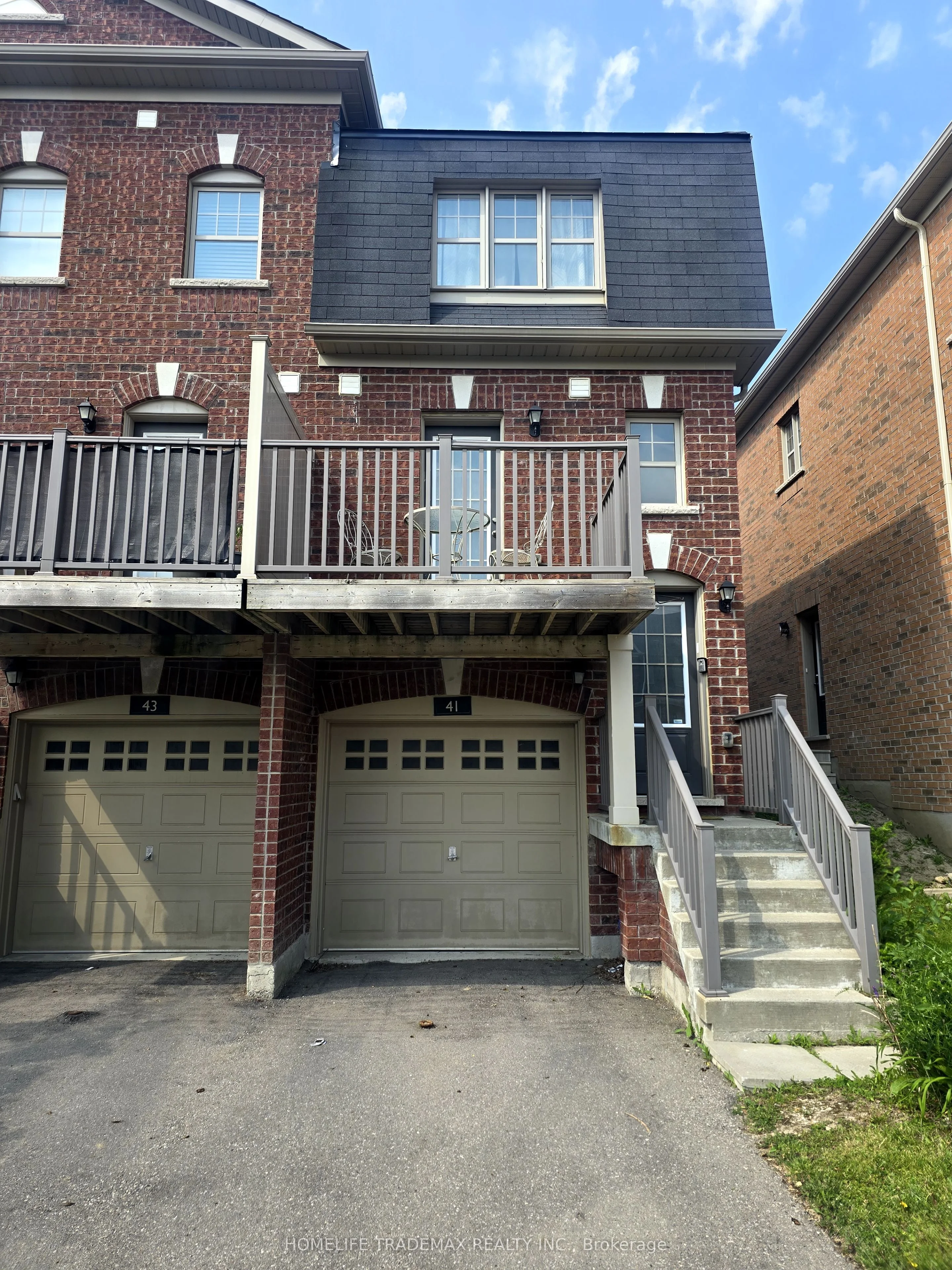 Condo Townhouse in Brampton