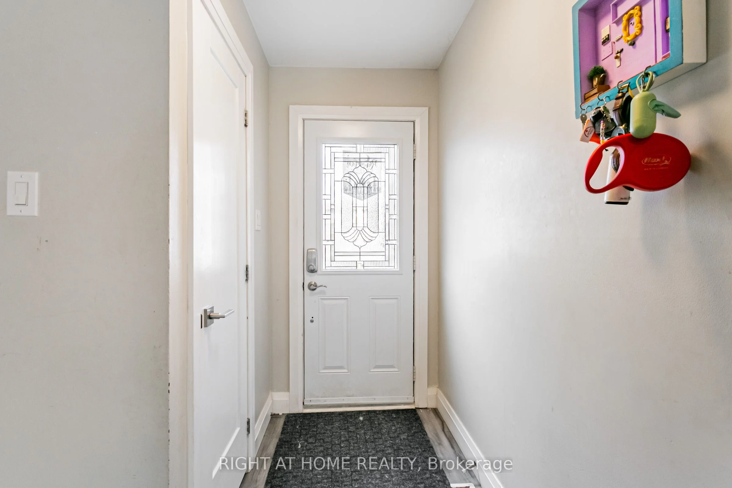 3345 Silverado Drive 69, Mississauga, On L5a 3y8