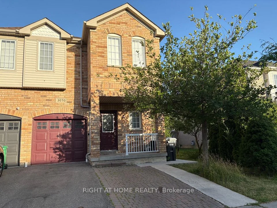3070 Wrigglesworth Crescent Main & 2nd floor, Mississauga, ON L5M 6W6