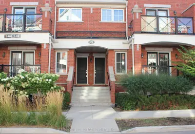 Condo Townhouse in Oakville