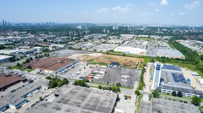 2401 Dixie Road, Mississauga, On L4y 0e6