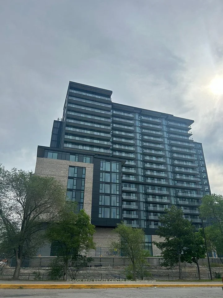86 Dundas Street E 1307, Mississauga, ON L5A 1W4