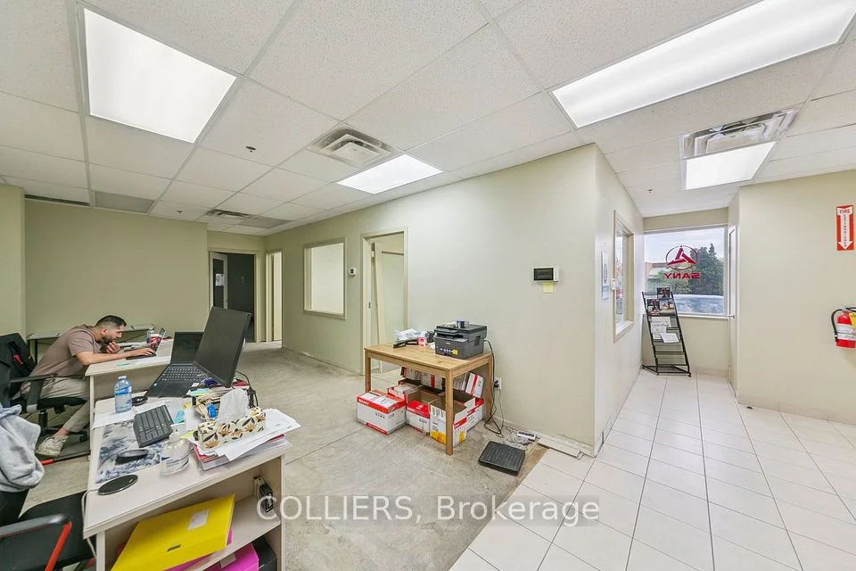 2400 Winston Park Drive 3, Oakville, On L6h 0g7