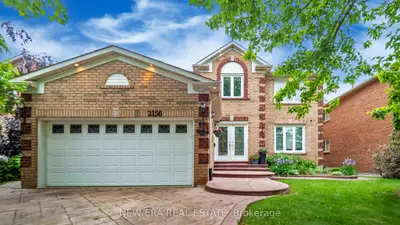 Detached in Oakville