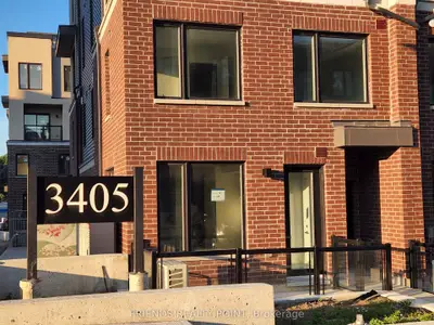 Att/Row/Townhouse in Mississauga