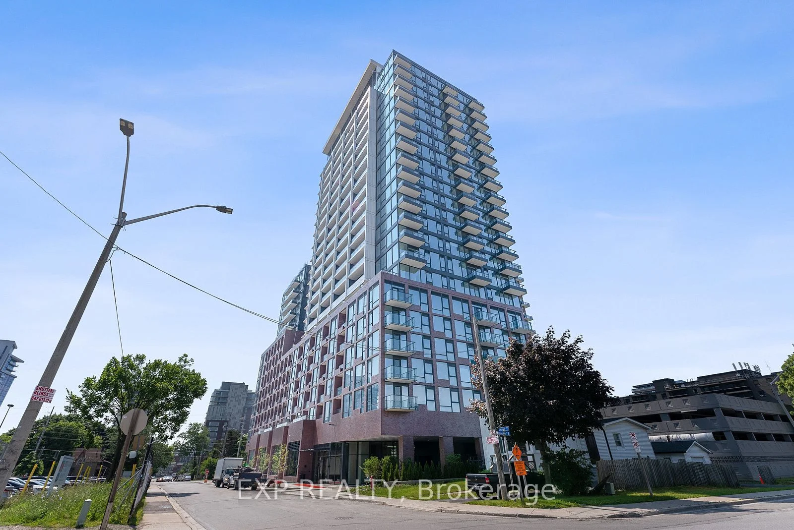 28 Ann Street 1009, Mississauga, On L5g 0e1
