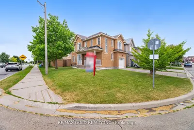 Detached in Brampton