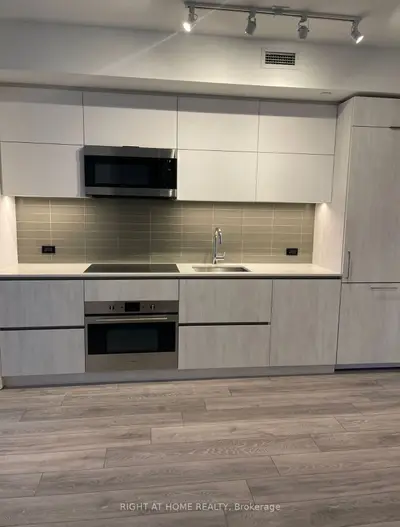 Condo Apartment in Mississauga