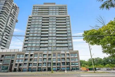 Condo Apartment in Milton