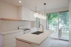 773 Lansdowne Avenue Main and Lower, Toronto W02, ON M6H 3Z1