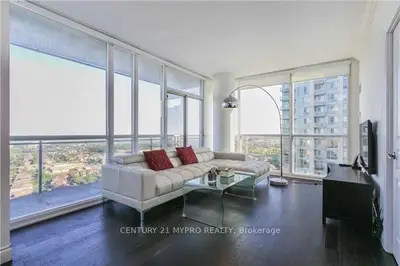 Condo Apartment in Mississauga
