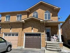 823 Fable Crescent, Mississauga, ON L5W 1R3