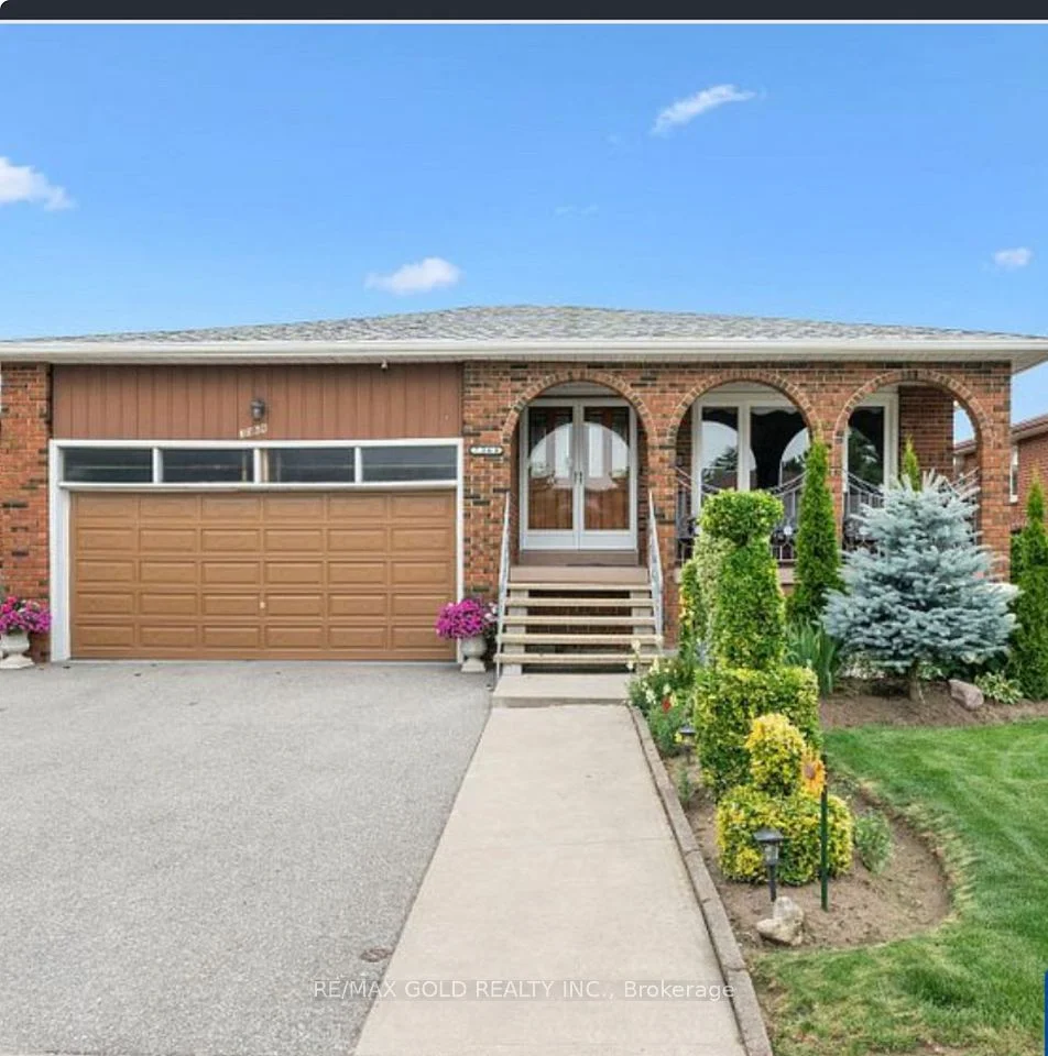 7364 Finery Crescent, Mississauga, ON L4T 3Z6