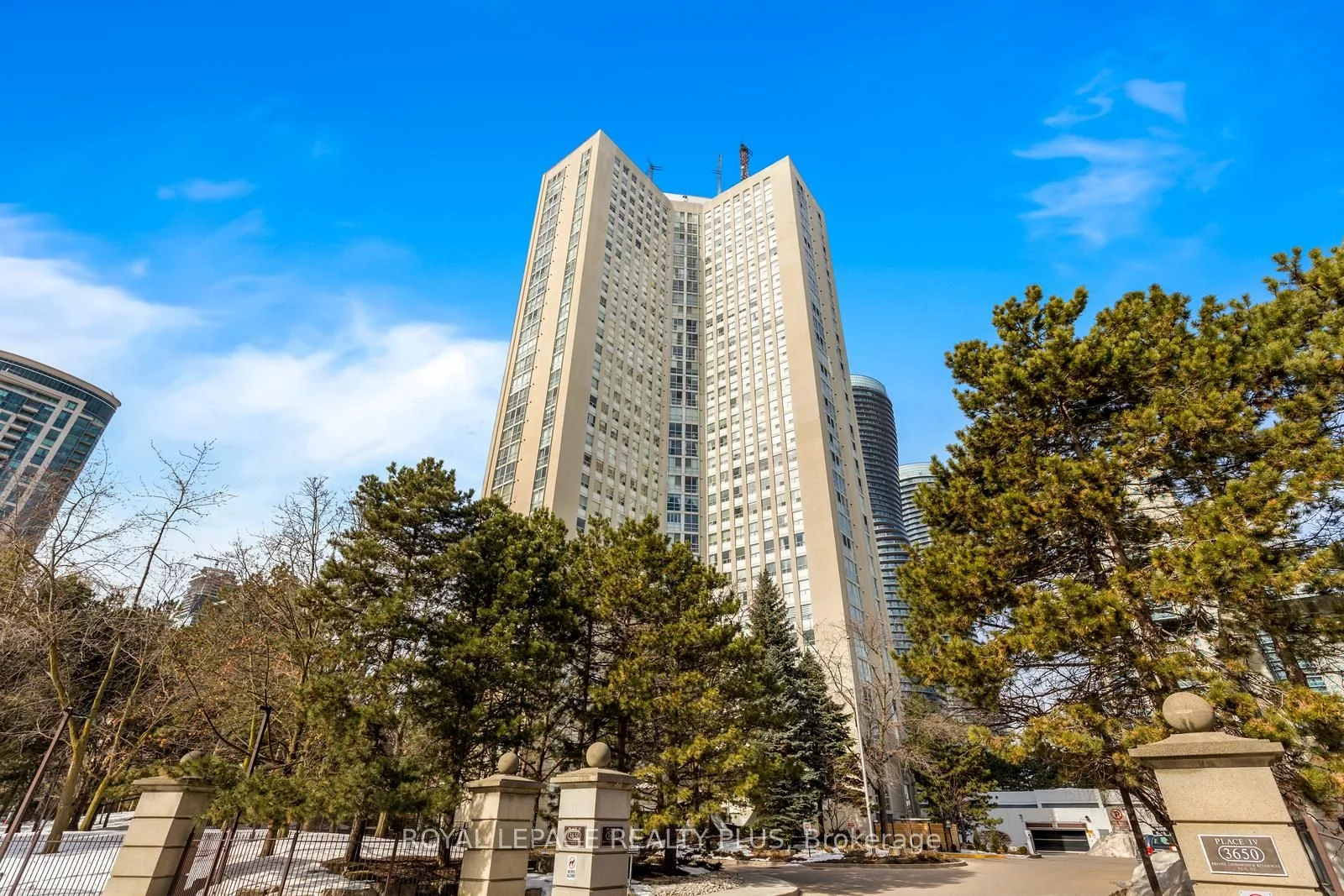 Condo Apartment in Mississauga