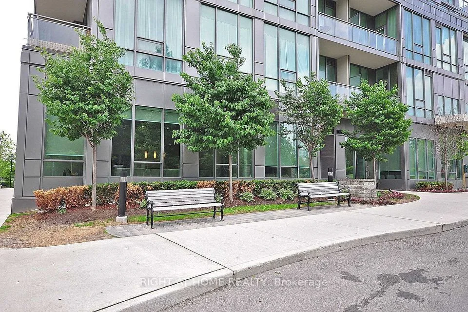 3525 Kariya Drive 601, Mississauga, ON L5B 0C2