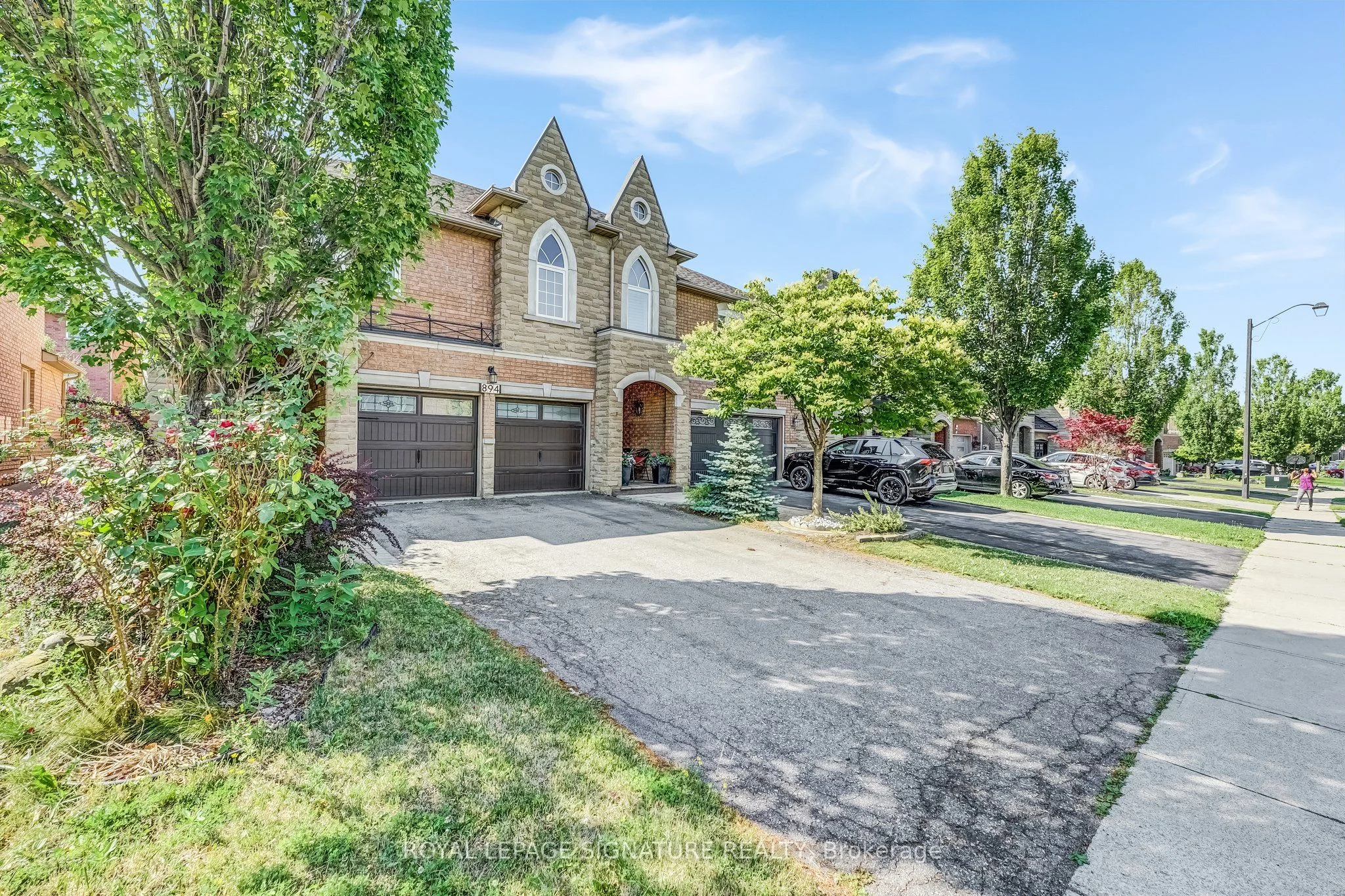 894 Mandolin Place, Mississauga, ON L5W 1S1