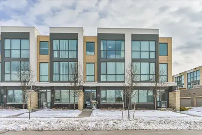Condo Townhouse in Mississauga
