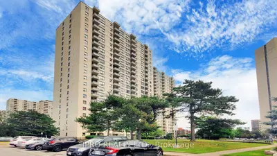Condo Apartment in Toronto