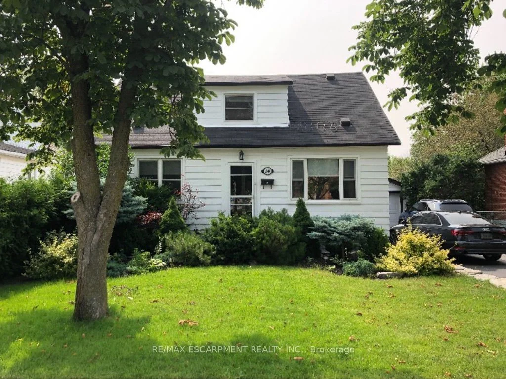 Detached in Burlington