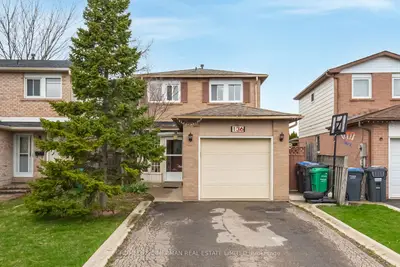 Detached in Brampton