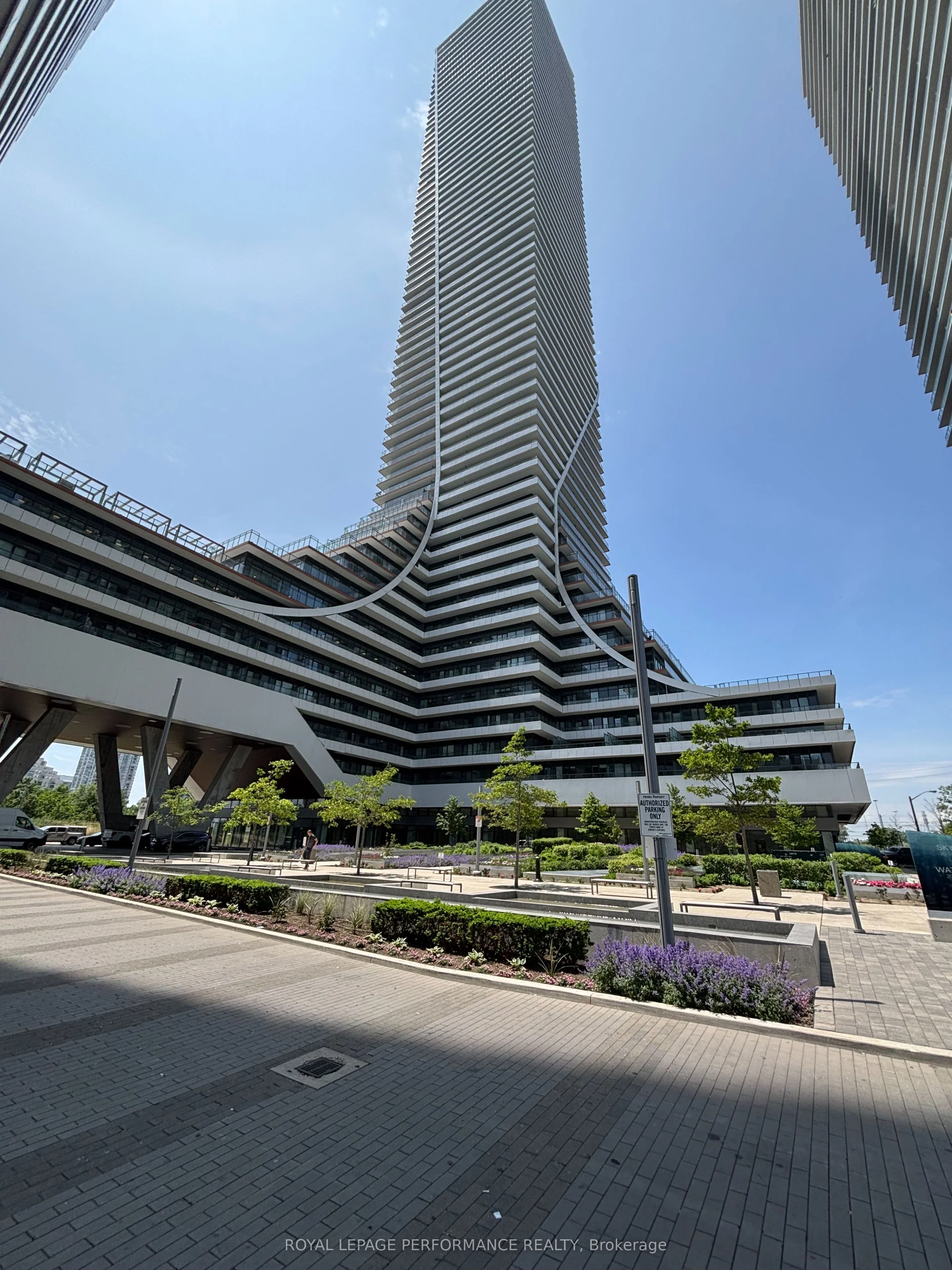 30 Shore Breeze Drive 710, Toronto W06, ON M8V 0J1