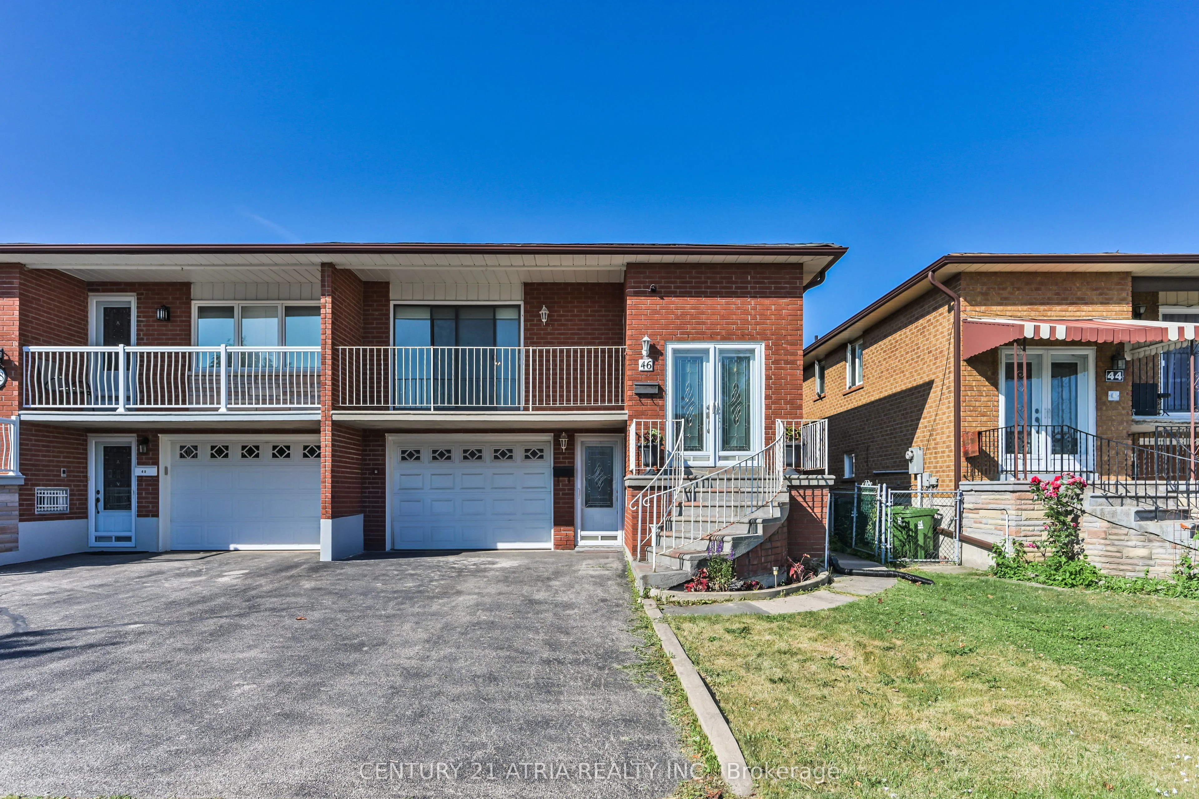 46 John Lindsay Court, Toronto W05, ON M3L 2K1