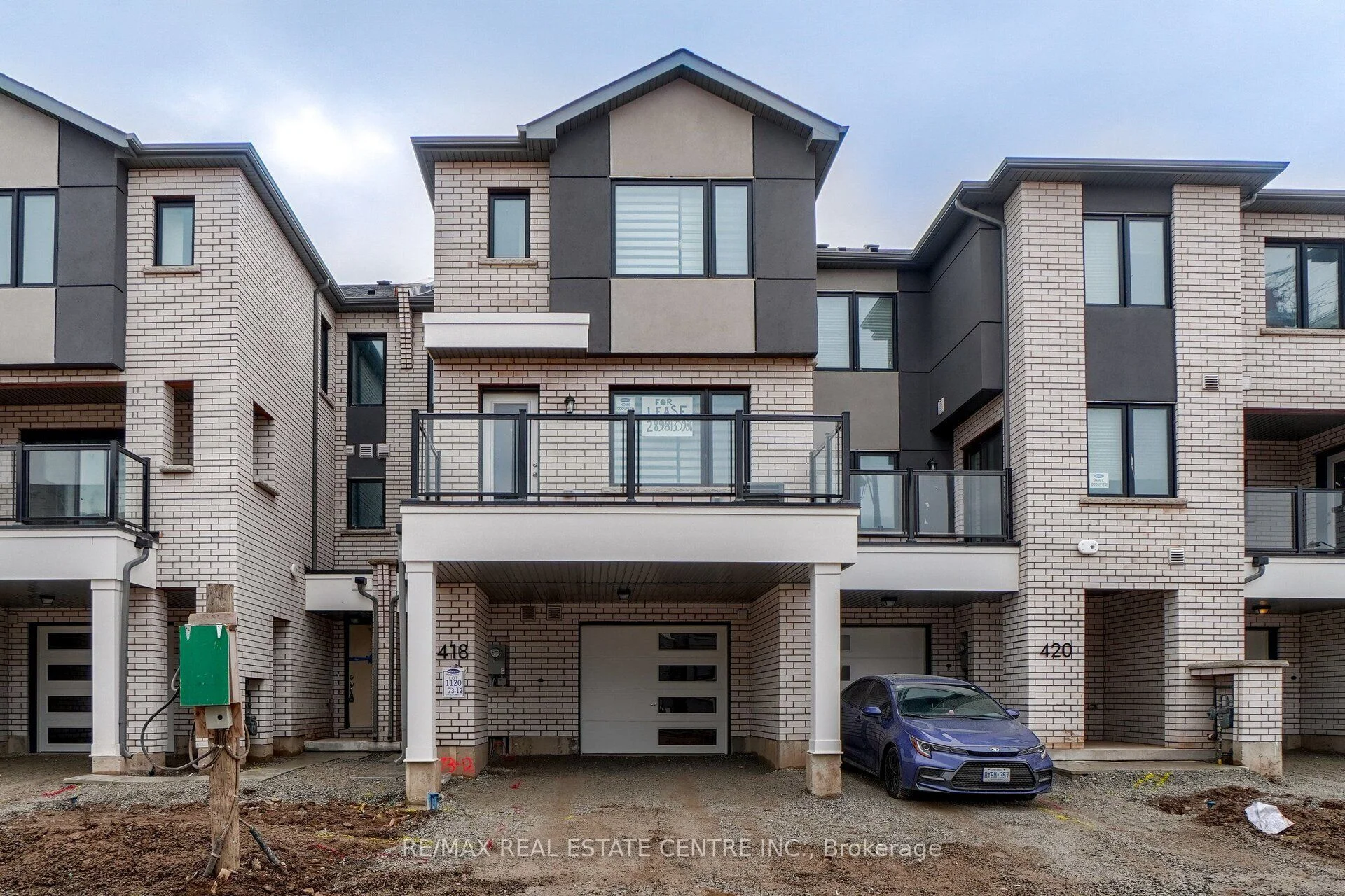 418 Bellflower Court, Milton, ON L9T 2X5