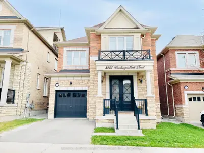 Detached in Oakville