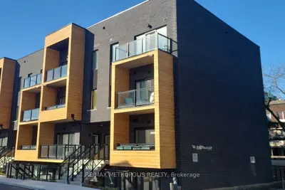 Condo Townhouse in Mississauga