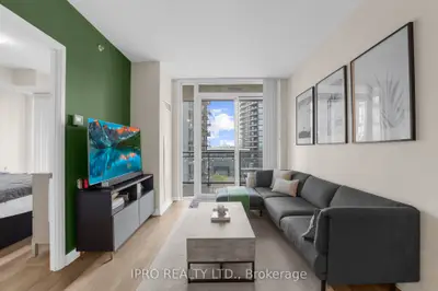 Condo Apartment in Mississauga
