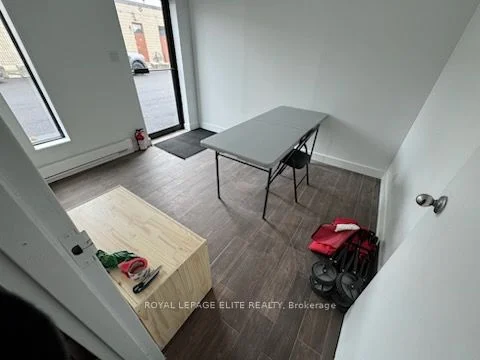 1244 Speers Road Unit 8, Oakville, ON L6L 2X4