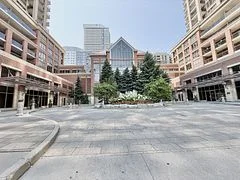 4080 LIVING ARTS Drive 2209, Mississauga, ON L5B 4N3