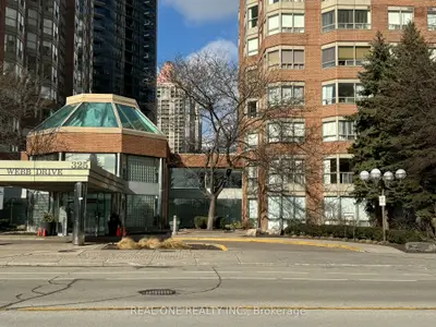 Condo Apartment in Mississauga