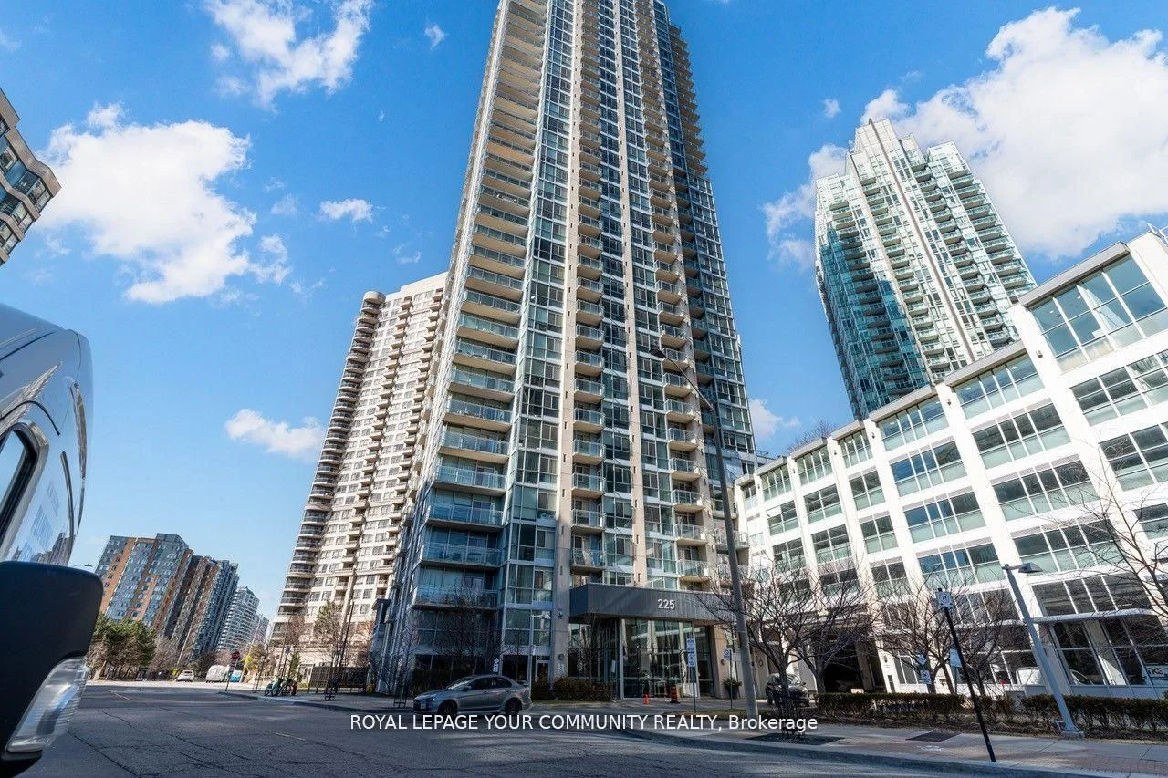 Condo Apartment in Mississauga