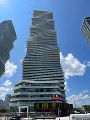 3900 Confederation Parkway 5001, Mississauga, ON L5B 0M3