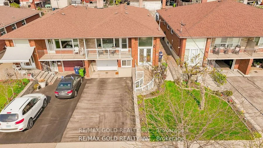 Semi-Detached in Toronto